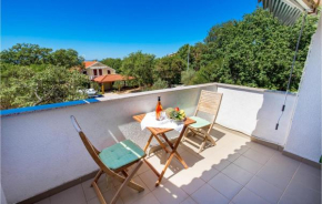 Beautiful Apartment In Potocnica With Wifi